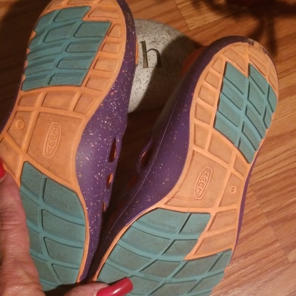 Keen shoes size 5 - Picture 3 of 6